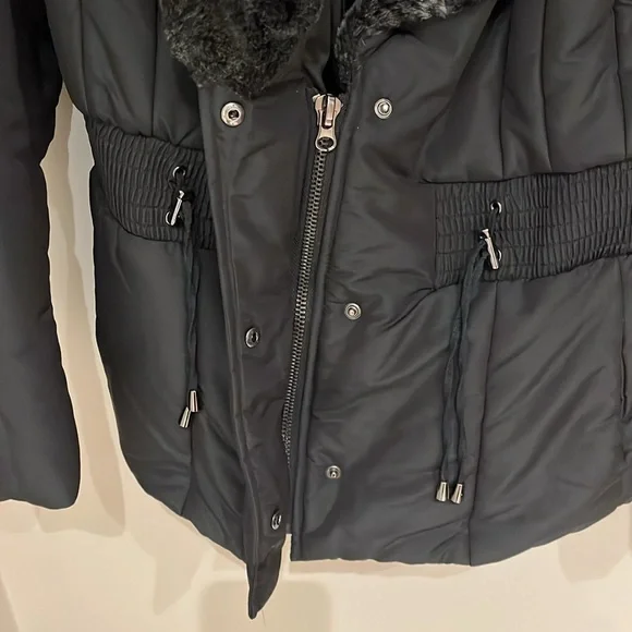 ZARA Basic Fall/Winter jacket. Size US L - Picture 4 of 7